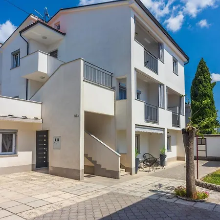 Apartment Luna Dramalj
